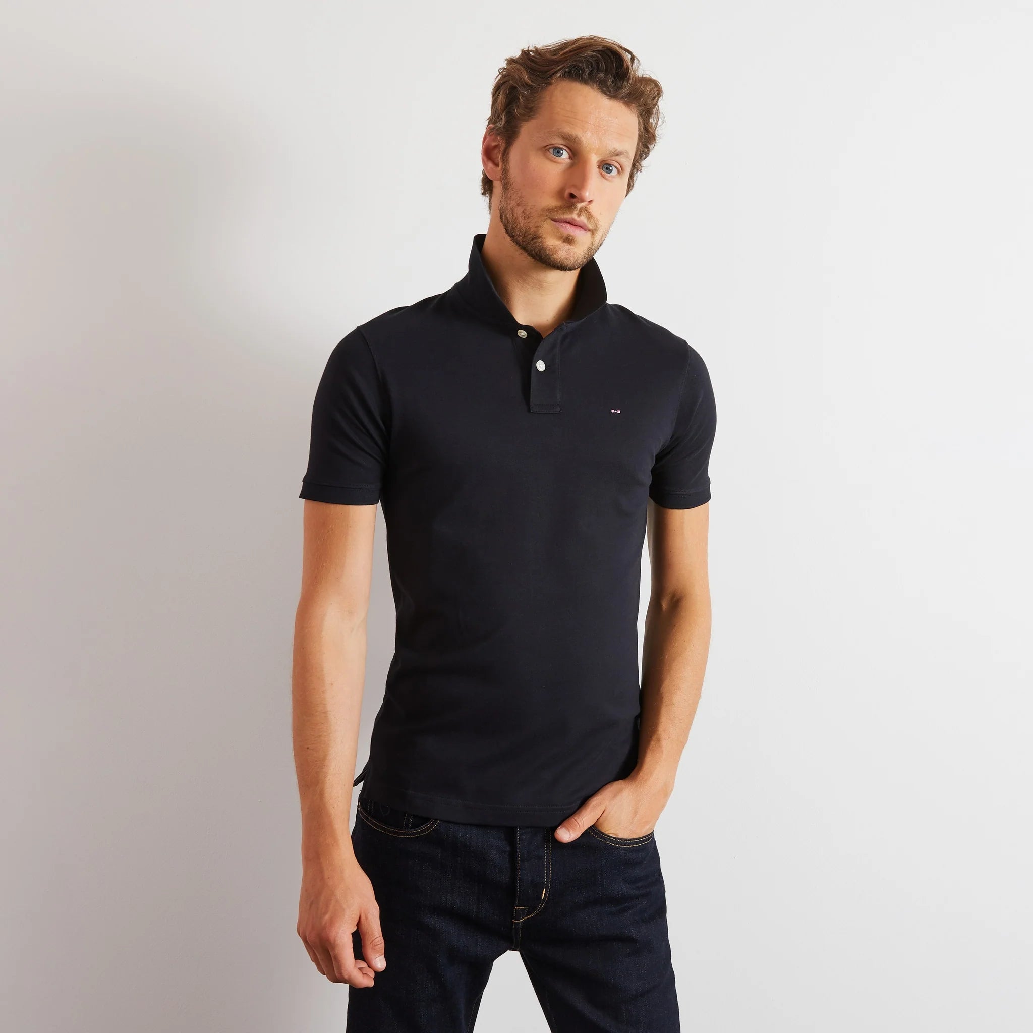 black-stretch-pima-cotton-polo_ppknipce0006_no_03