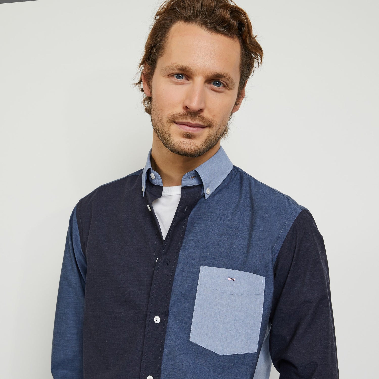 blue-cut-and-stitched-colour-block-shirt_e23checl0010_blf_04