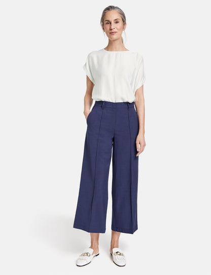 Chic Culottes With A Tie-Around Belt