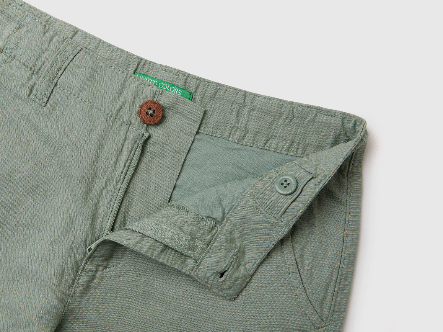 Chino Bermudas In Pure Linen