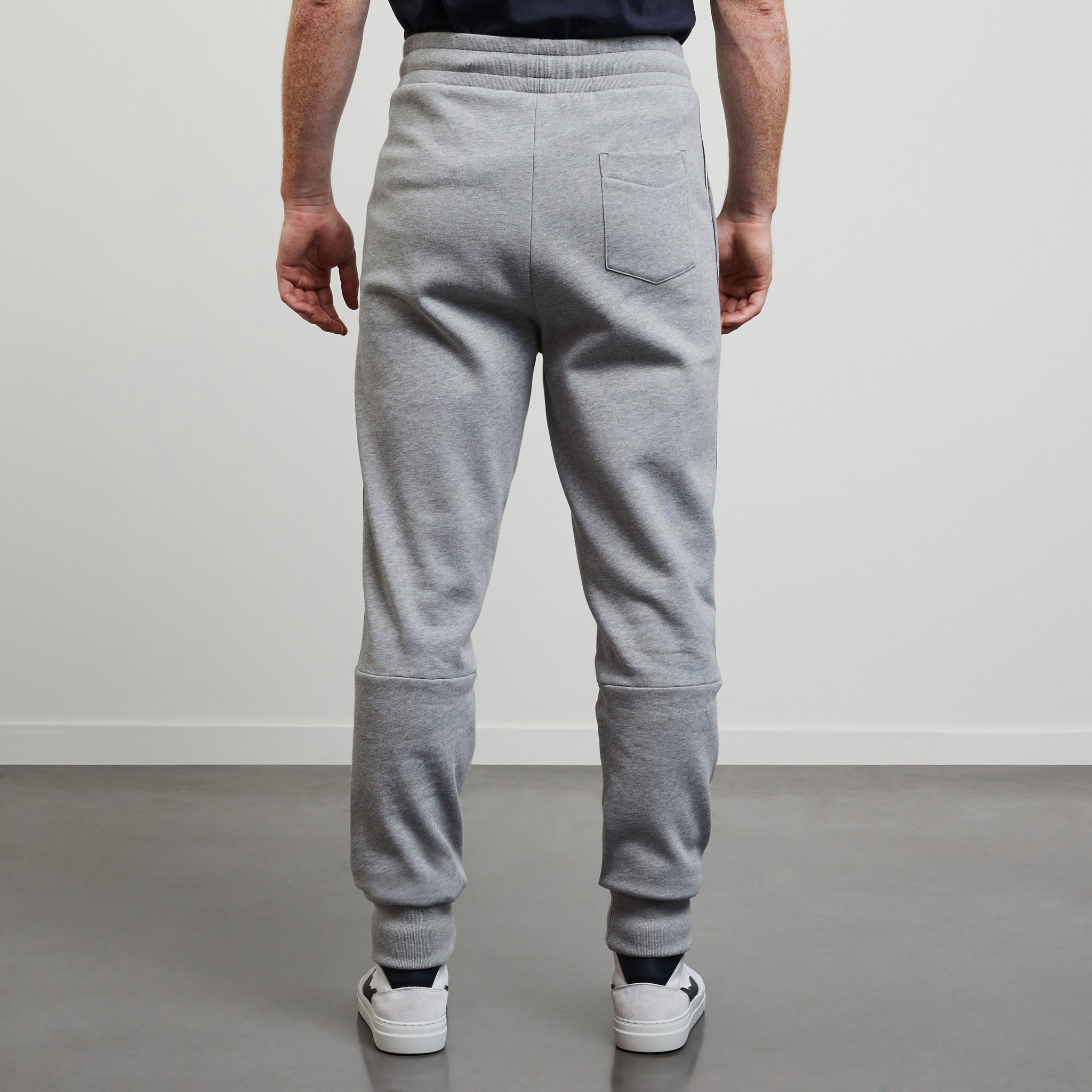 dark-blue-tracksuit-bottoms_e23maijo0005_blf_02