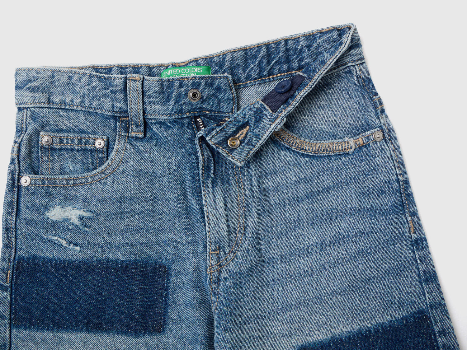 Denim Bermudas With Rips - 03