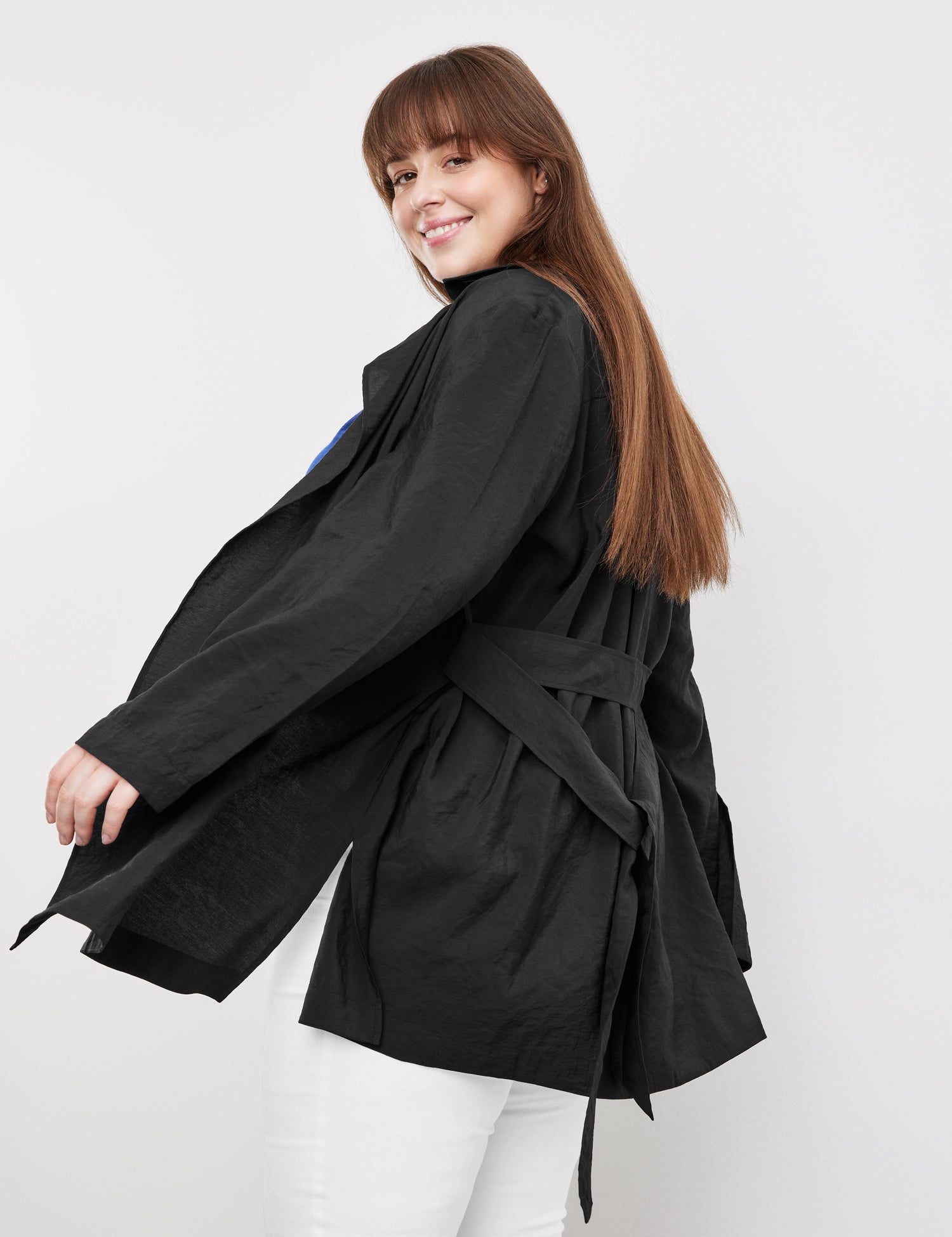 Fine Blouse-Style Blazer With A Tie-Around Belt