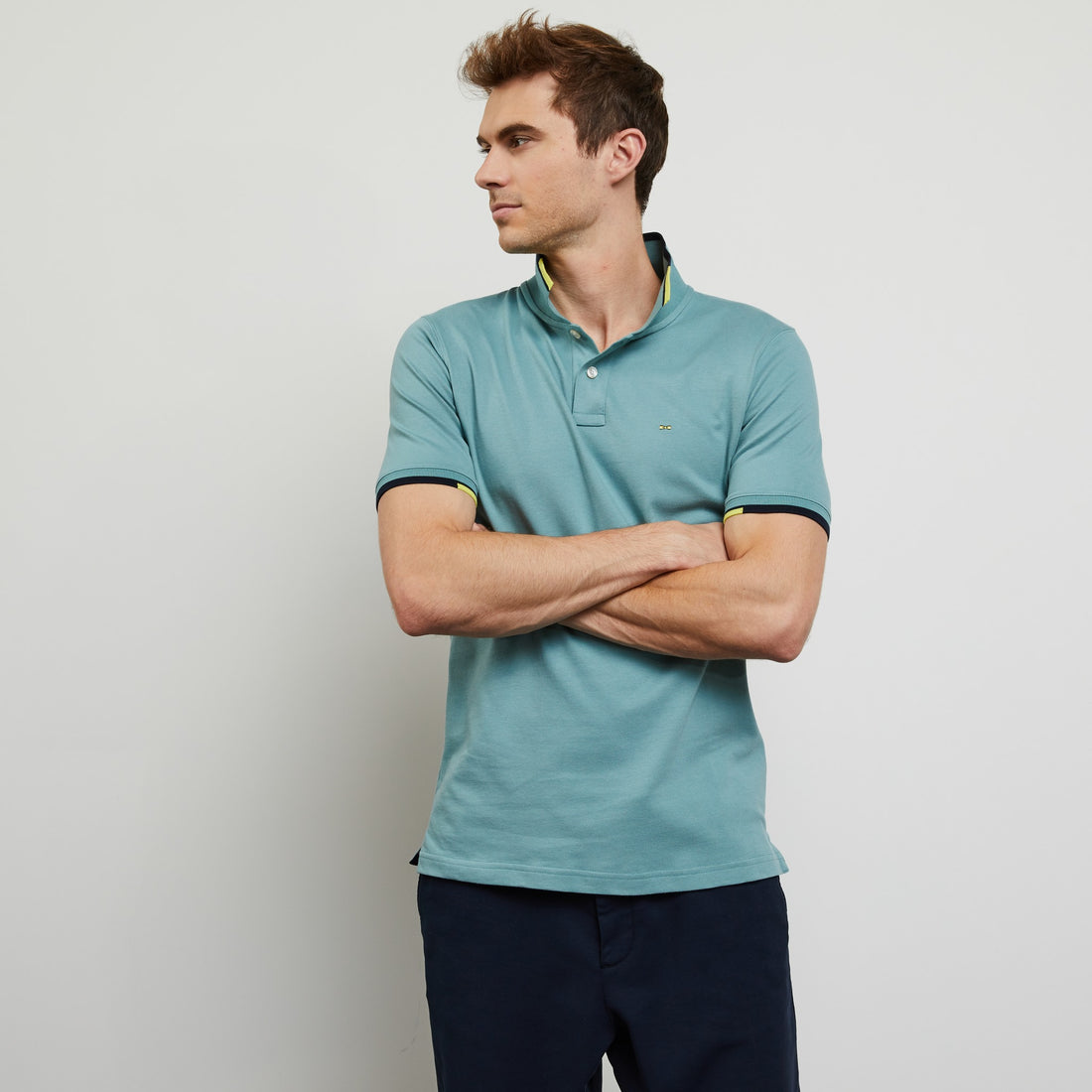 green-polo-with-bicolour-trims_e23maipc0011_vem18_02