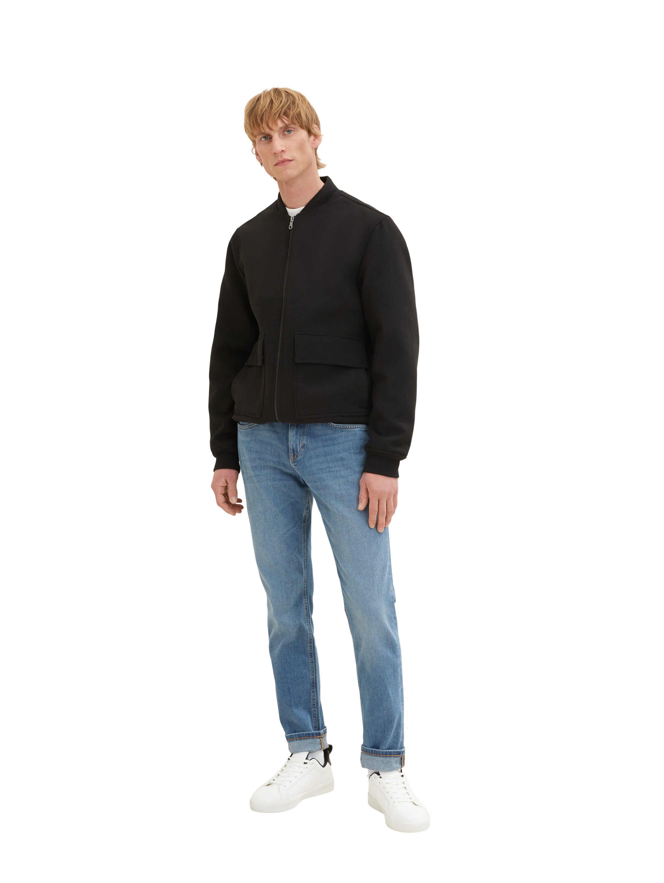 Light Wash Standard Fit Jeans