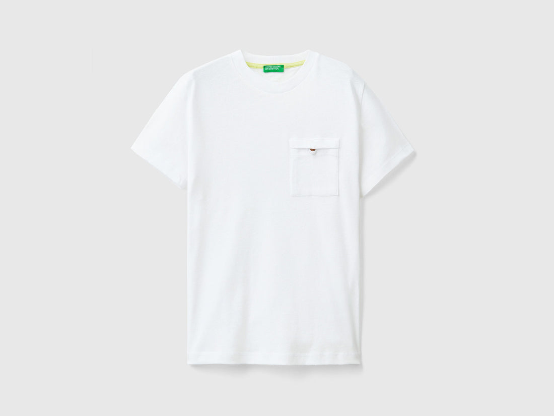 Linen Blend T-Shirt With Pocket
