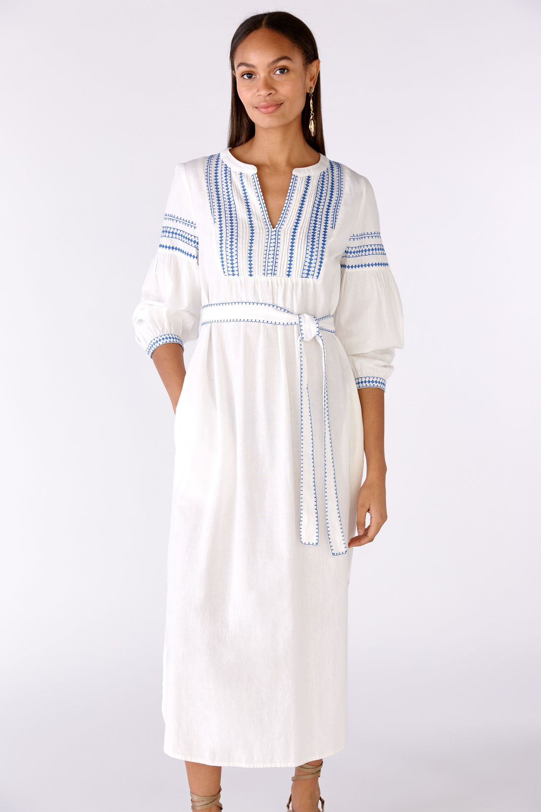 Maxi Dress Made Of Cotton With Contrast Embroidery