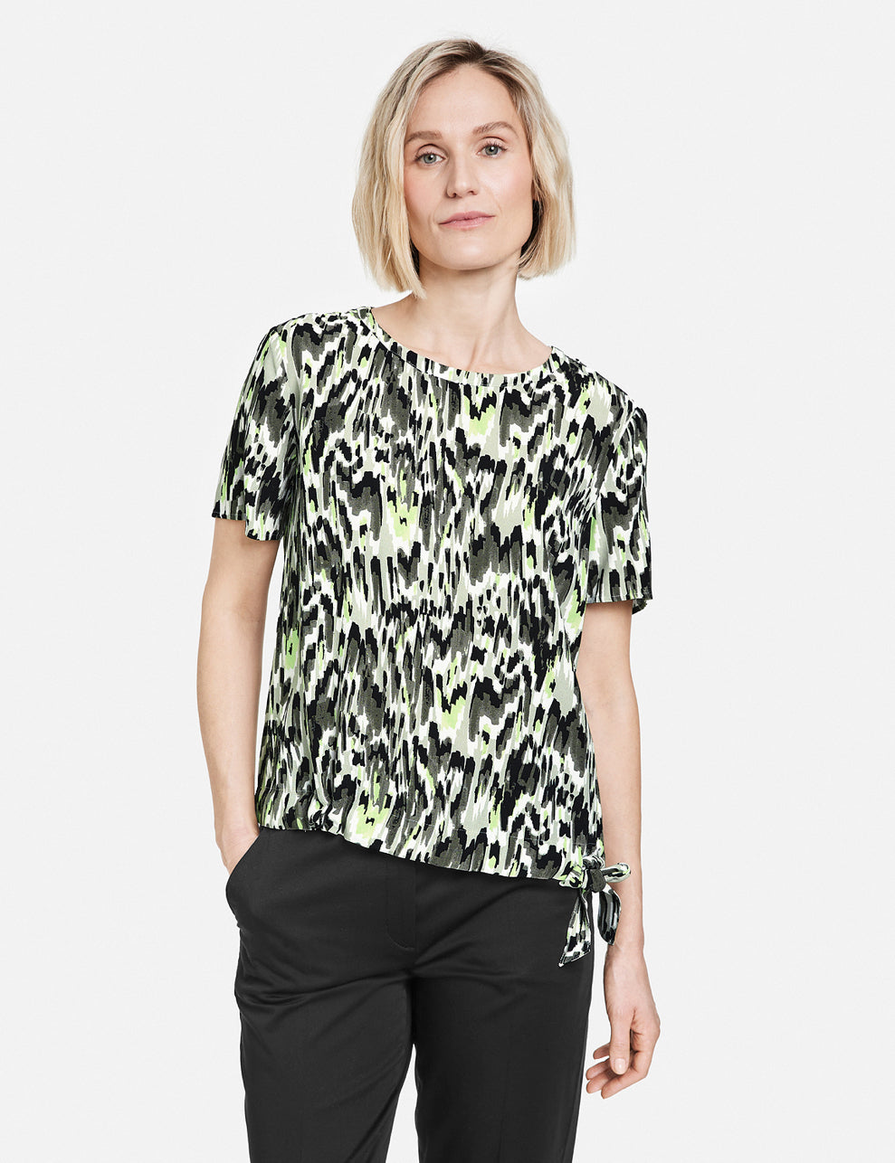Patterned Blouse Top With A Drawstring In The Hem