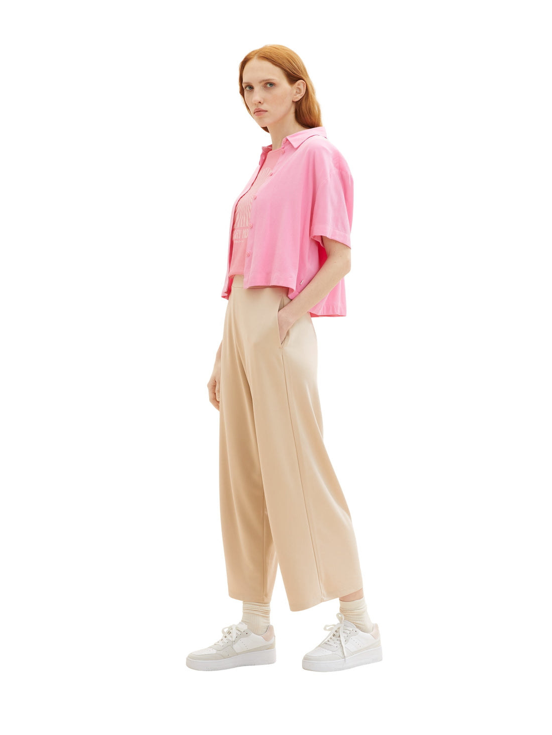 Pink Short Sleeve Round Neck Graphic T-Shirt