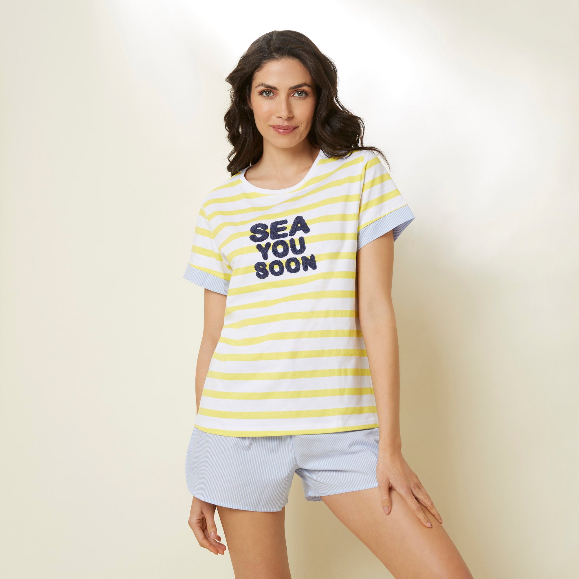 printed-t-shirt-and-shorts-pajama-set_ppcd161003_print_01