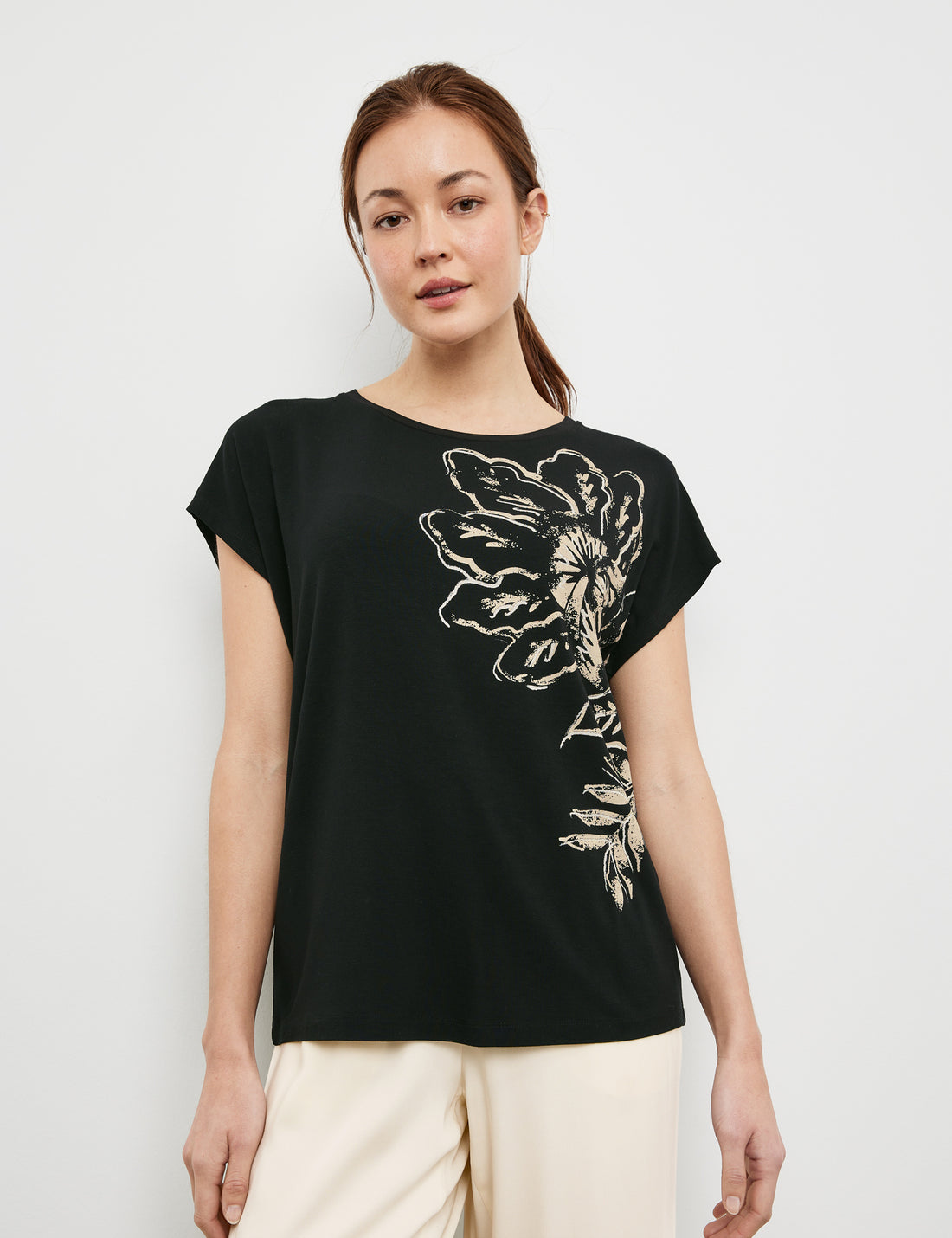 Short Sleeve Top With A Positioned Floral Print