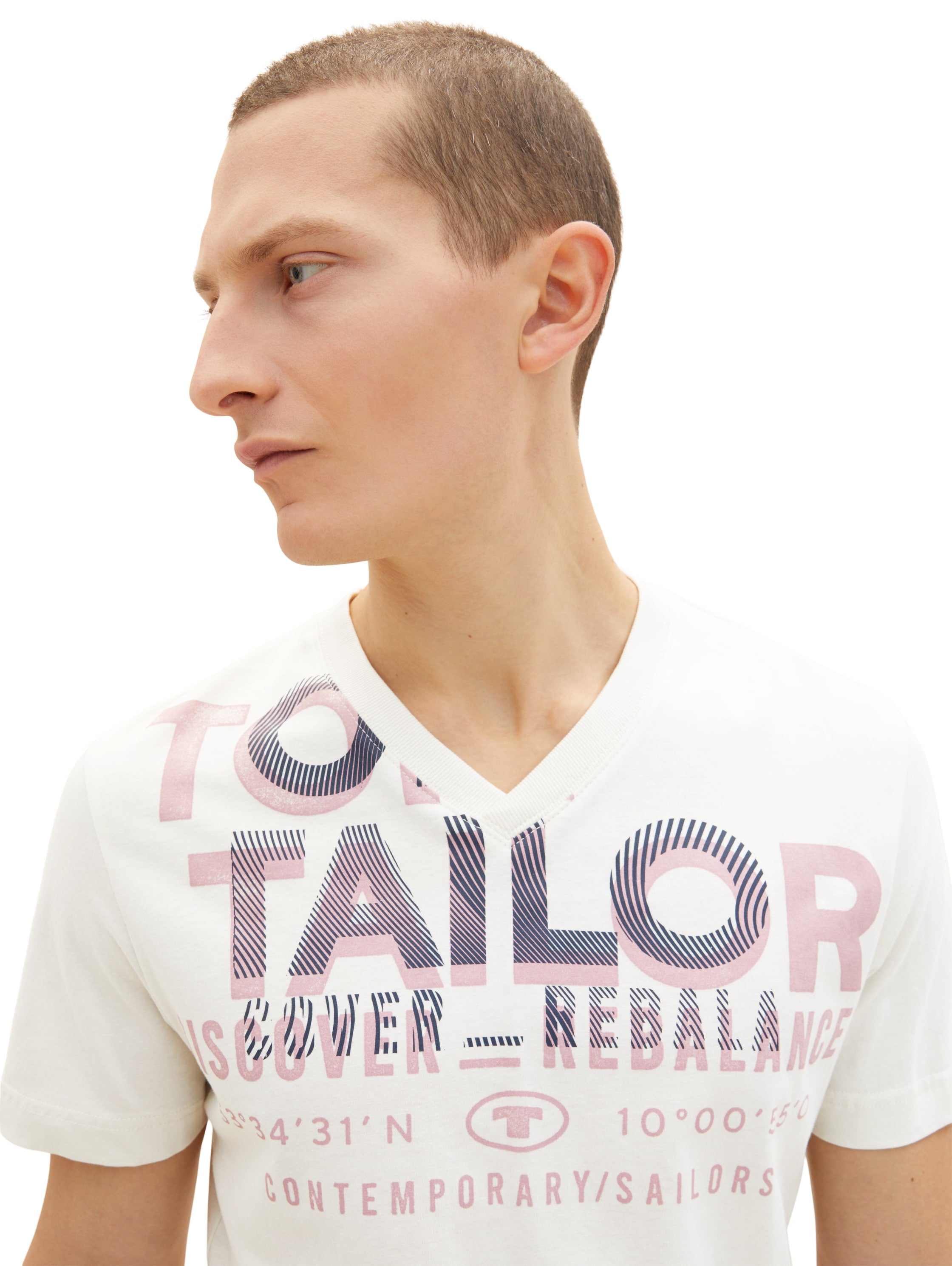 Short Sleeve V-Neck Graphic T-Shirt - BEVAVA