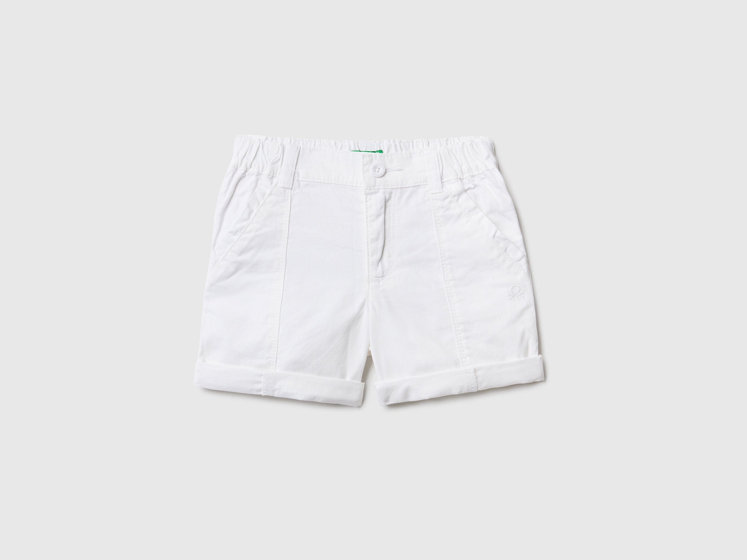Shorts In Lightweight Cotton