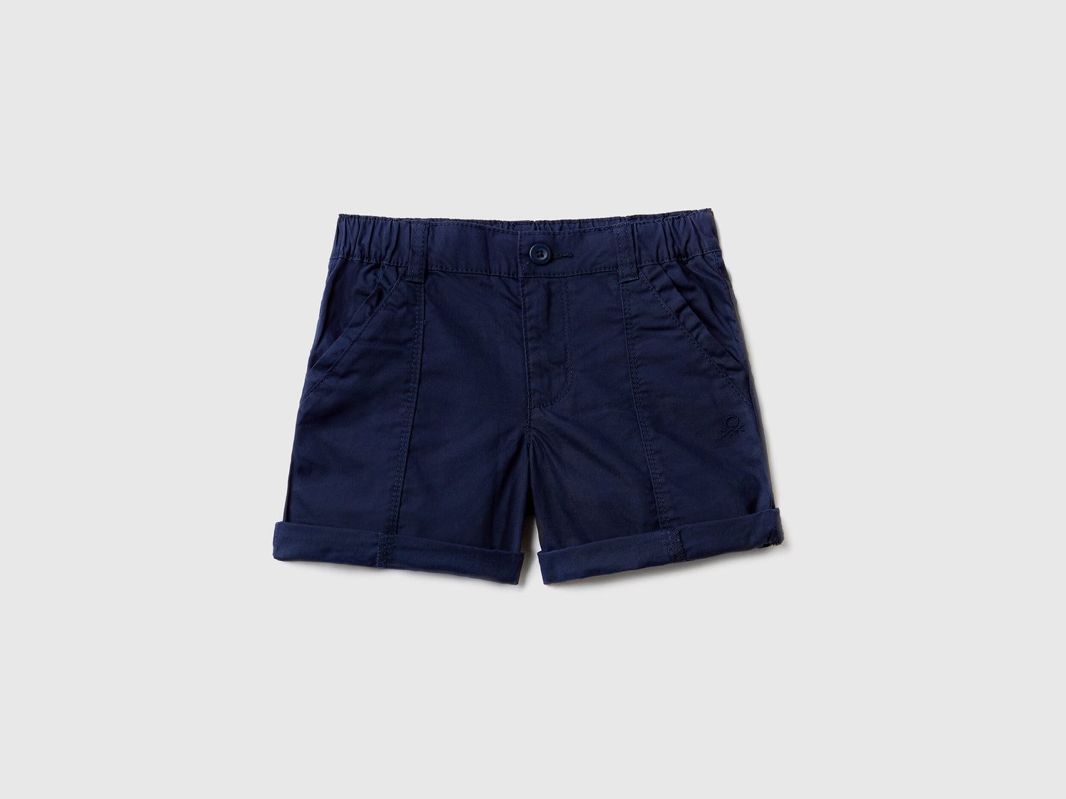 Shorts In Lightweight Cotton