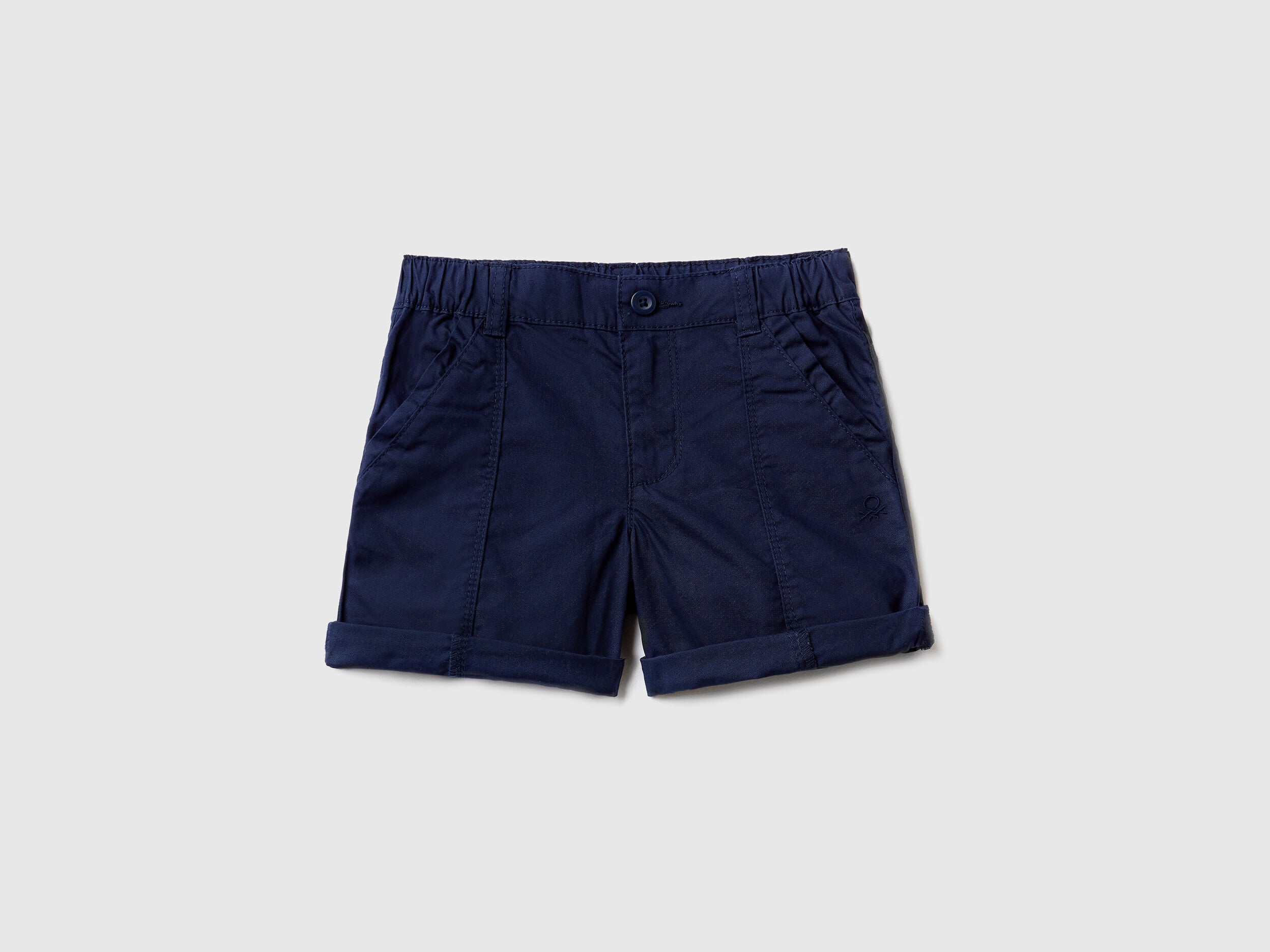 Shorts In Lightweight Cotton