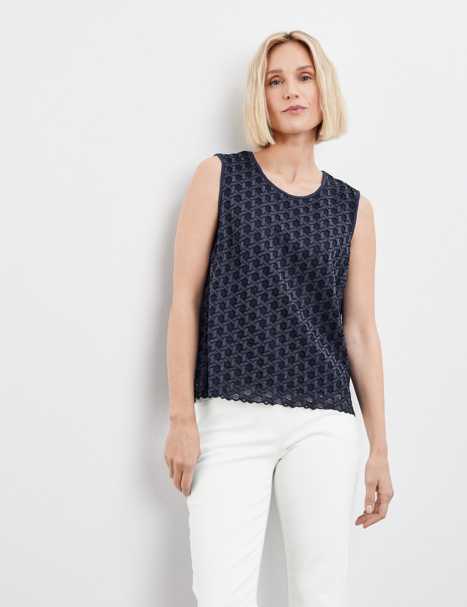 Sleeveless Blouse With Lace