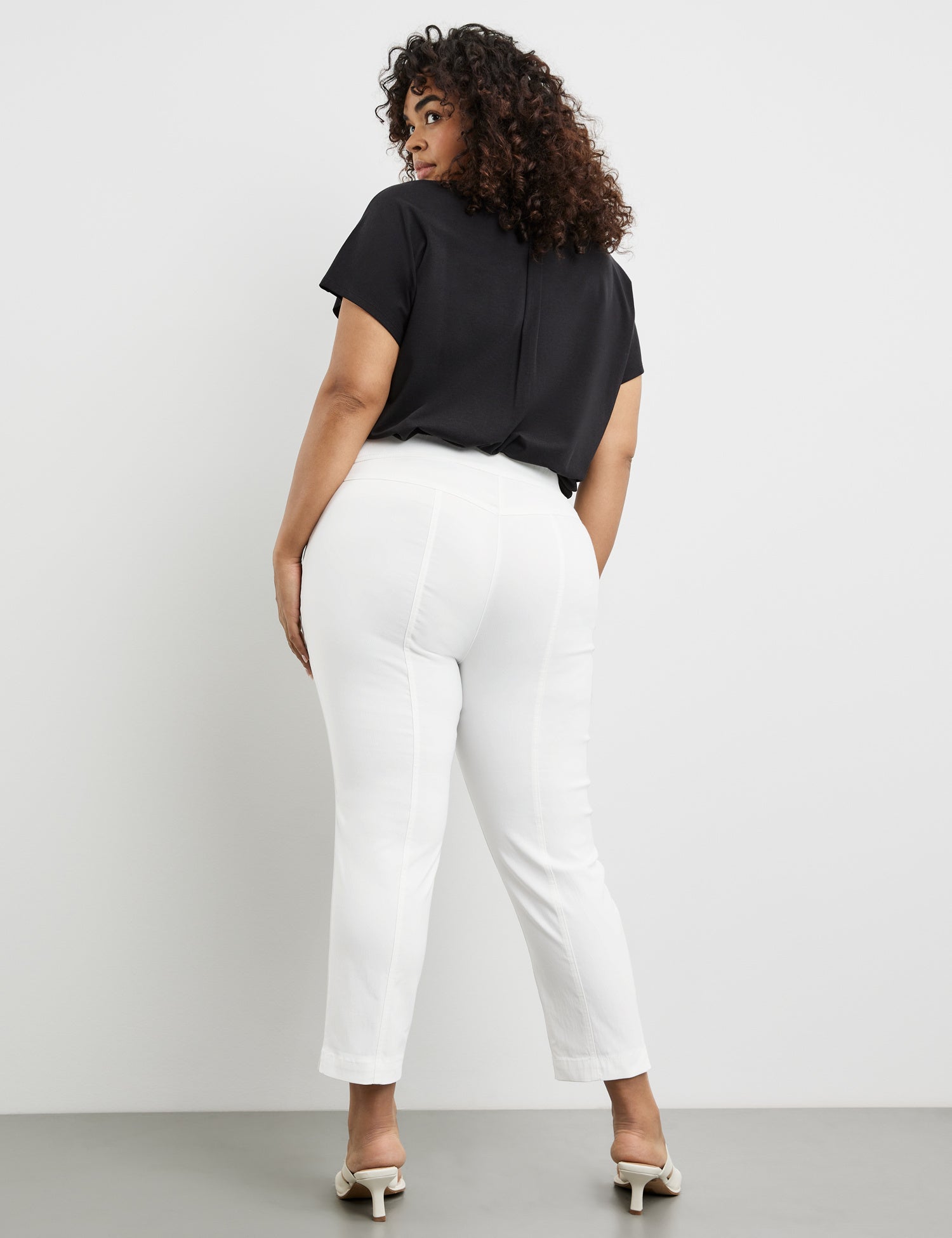 Stretchy 3/4-Length Trousers, Lucy