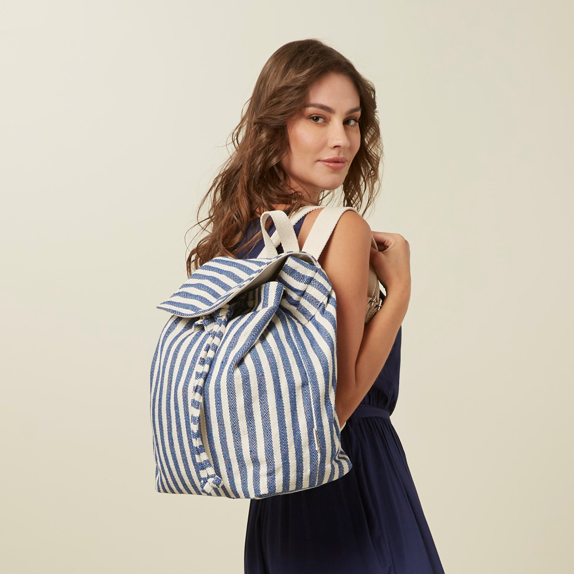 striped-backpack_saad162014_stripes_01