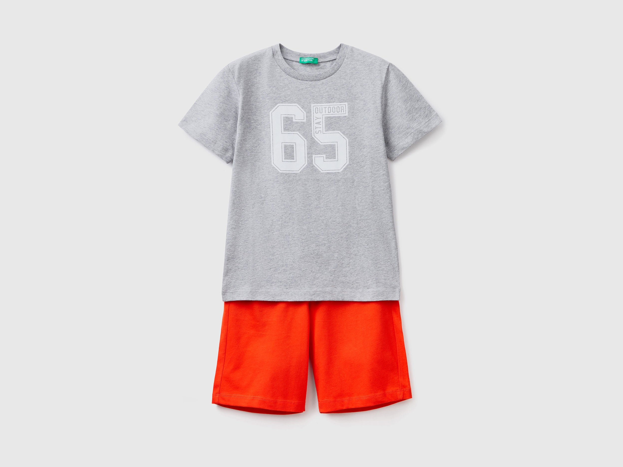 T-Shirt And Bermudas Set