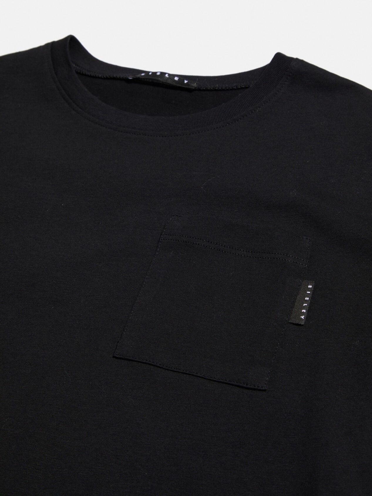 T-Shirt With Pocket And Logo
