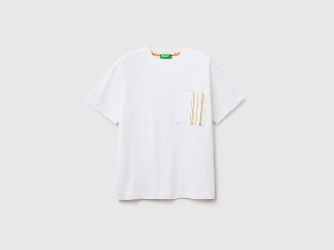 T-Shirt With Striped Pocket