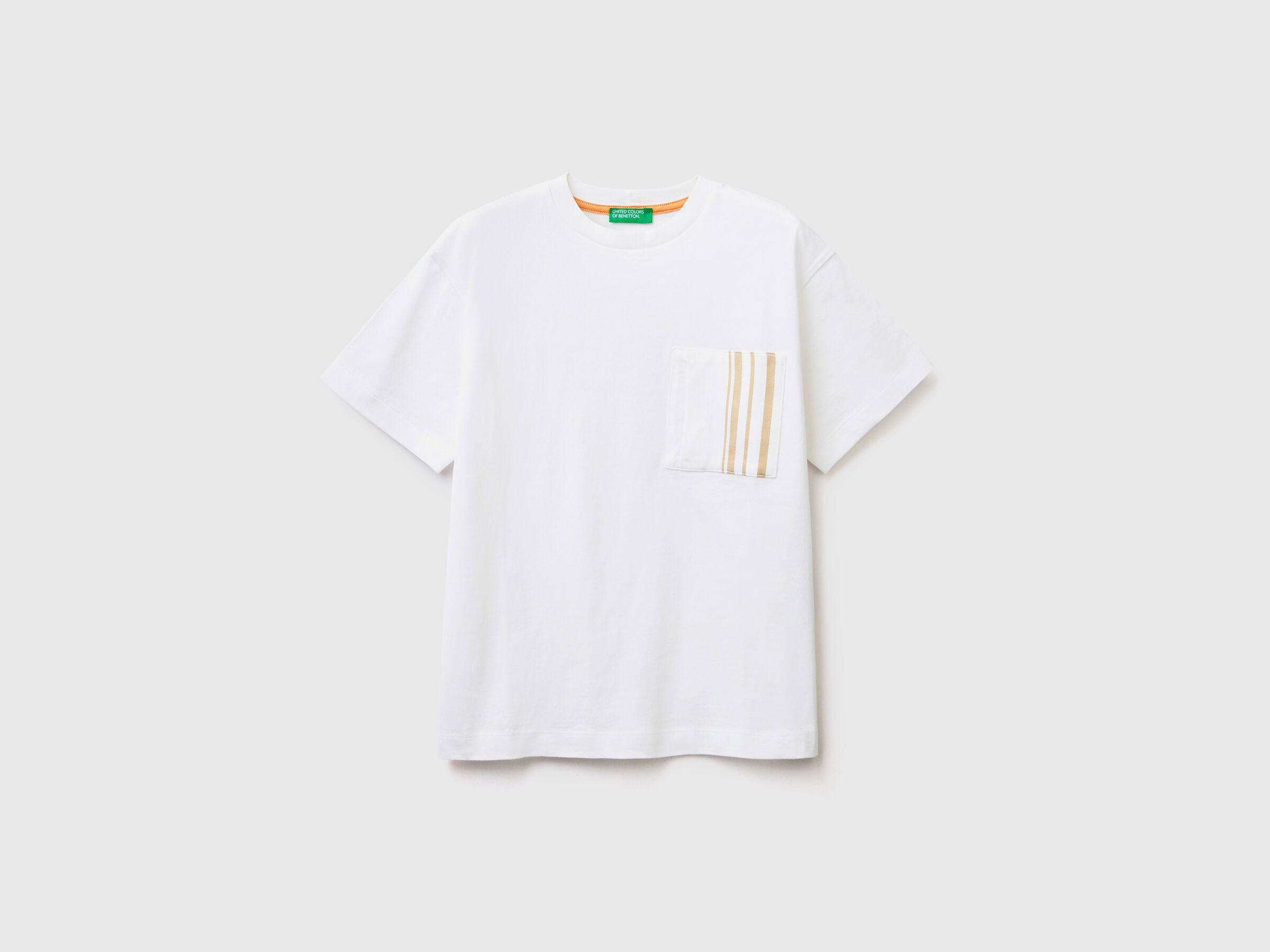 T-Shirt With Striped Pocket