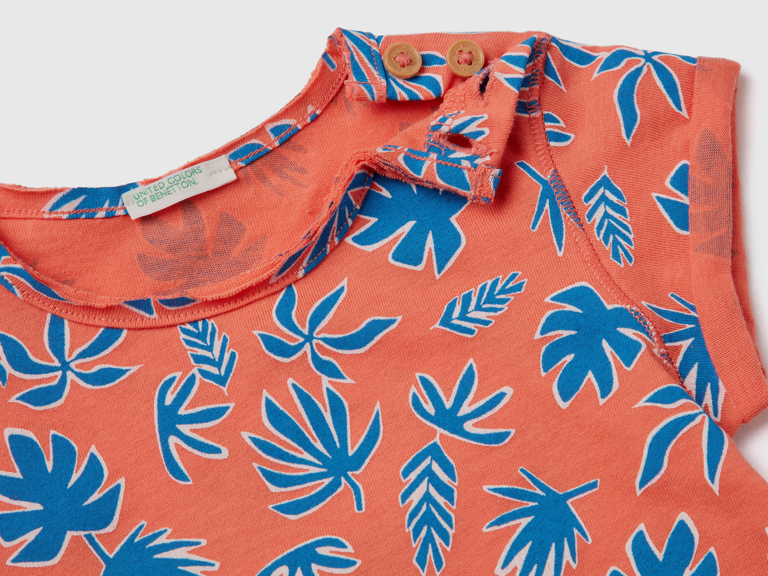 T-Shirt With Tropical Print