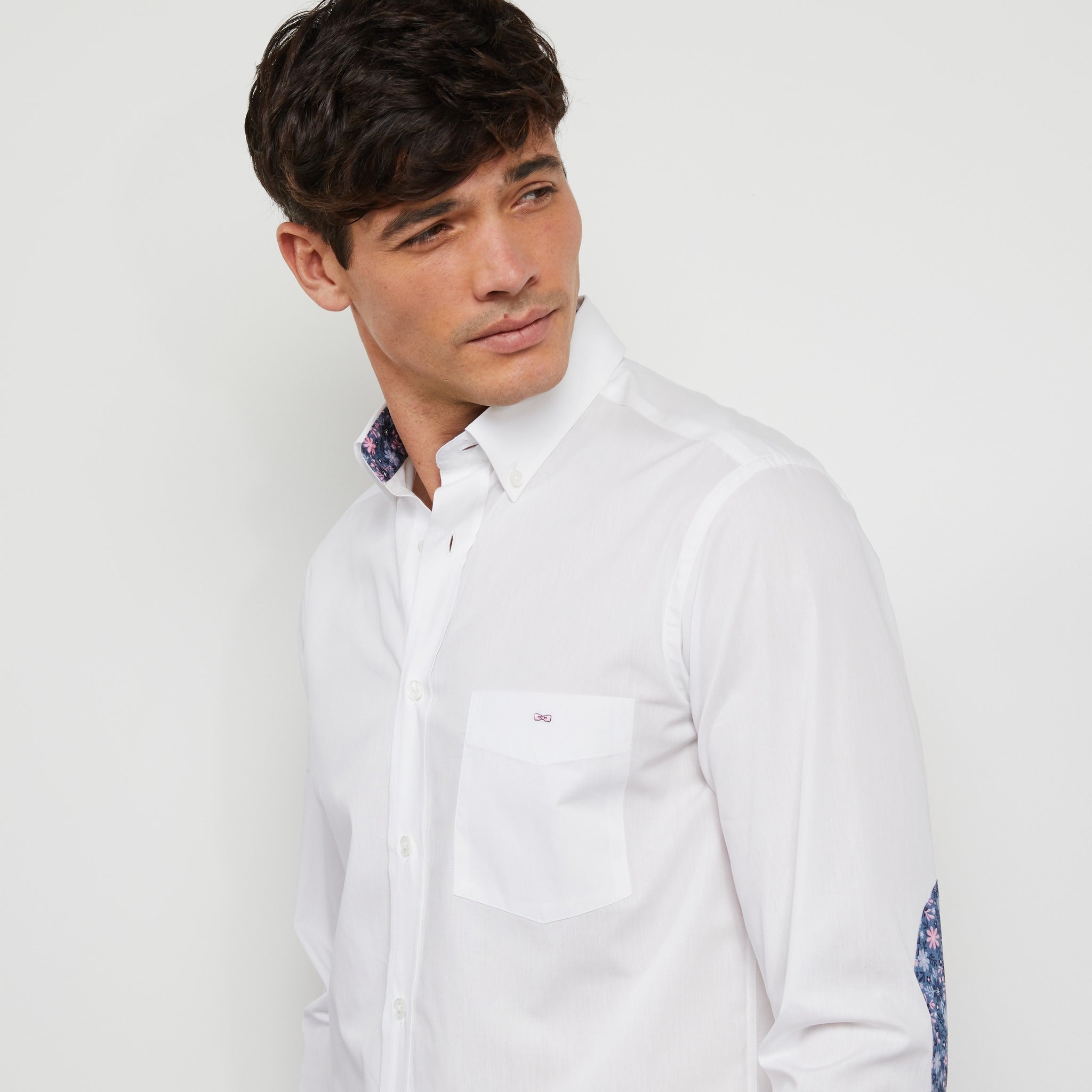 White Shirt With Decorative Elbow Patches - 04