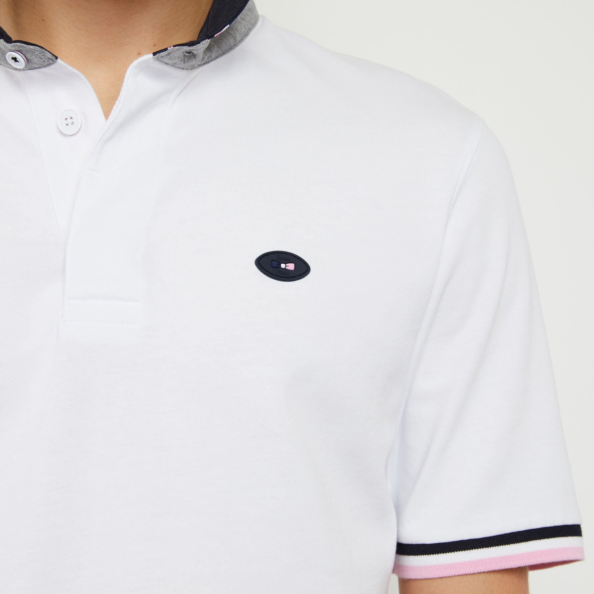 white-sweatshirt-with-no-10-logos_e23maimc0009_bc_05