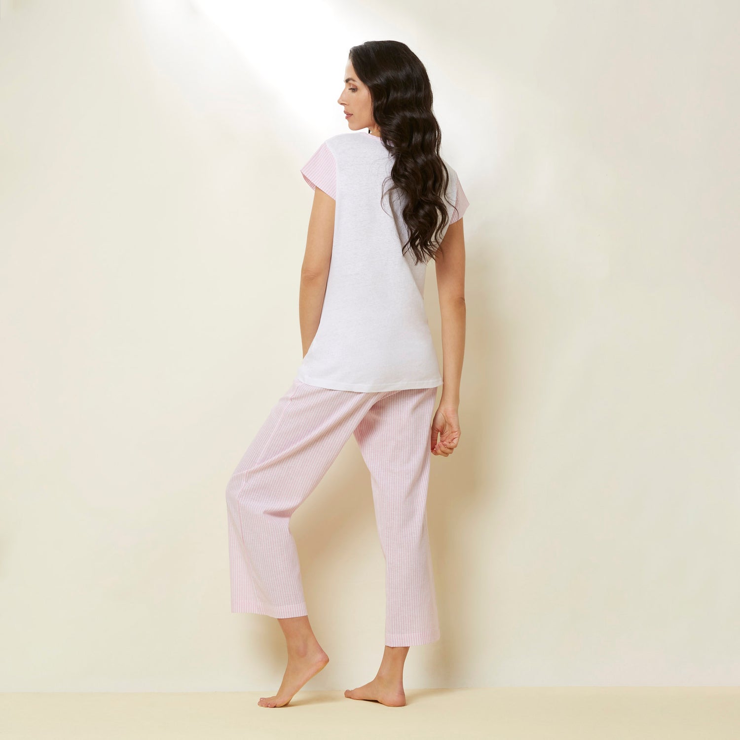 white-t-shirt-and-trousers-pajama-set_pptd161008_white_04