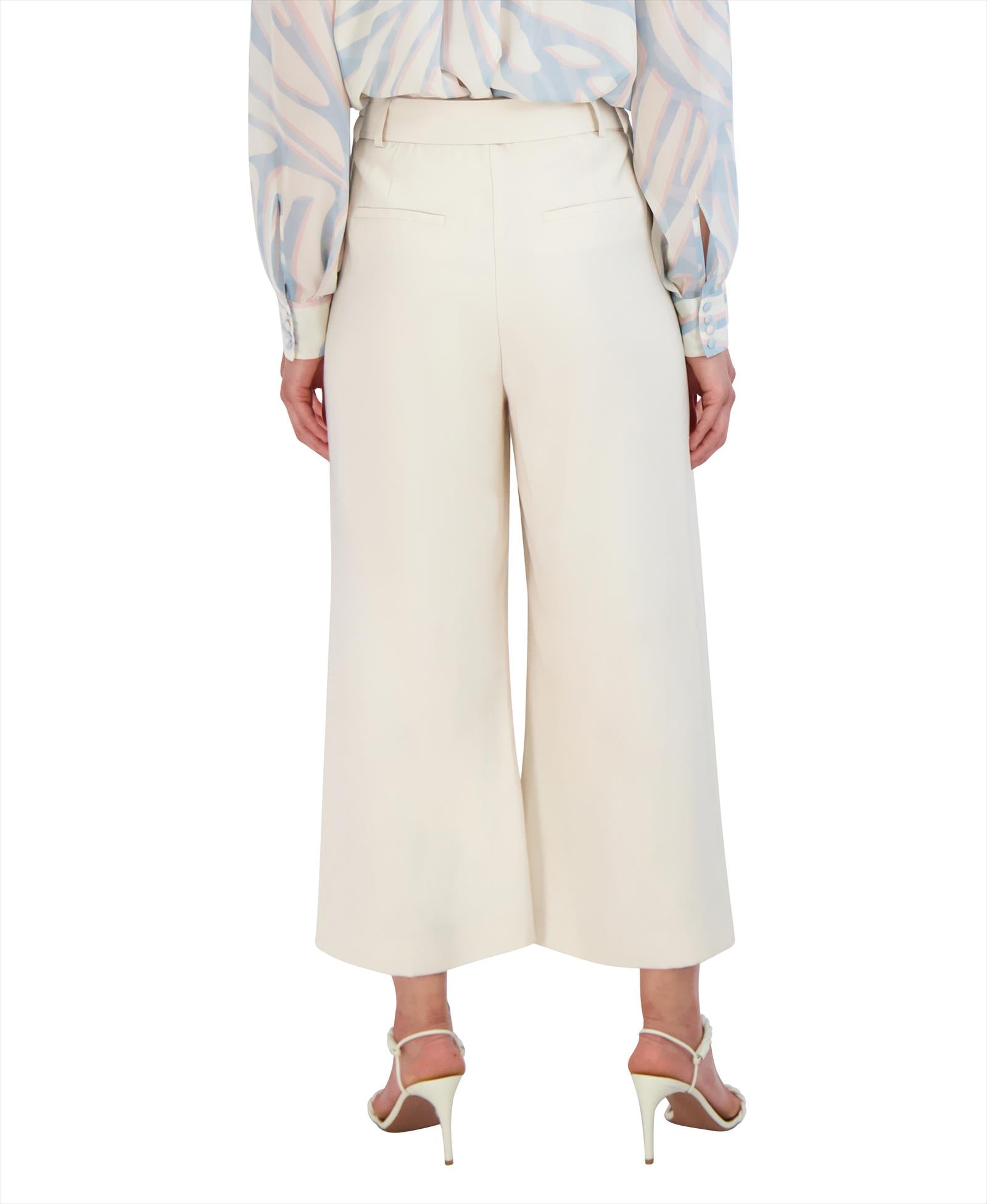 white-tapered-trousers-with-belt_2x01b11_gardenia_02
